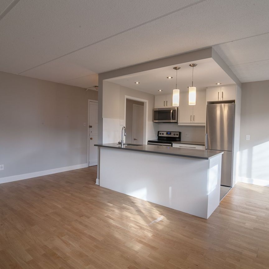 705 Boulevard Churchill - Photo 1