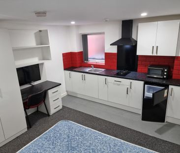 Studio to rent - Photo 1