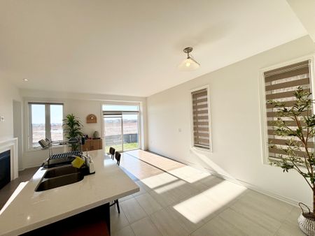 For Lease - 103 Picardy Drive, Hamilton, Ontario - Photo 3