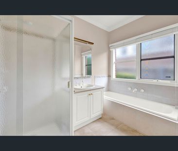 7 Cornell Street, Camberwell, Vic 3124 - Photo 4