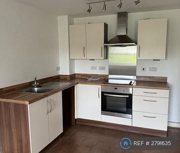 2 bedroom flat to rent - Photo 2