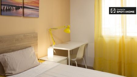 madrid, Community of Madrid 28025 - Photo 3