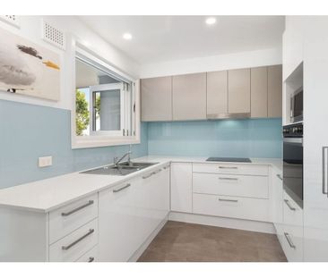 Single Level Family Home - Photo 4