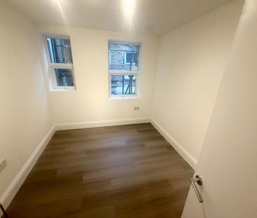 3 bedroom flat to rent - Photo 6