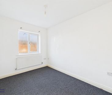 3 bedroom detached house to rent - Photo 4