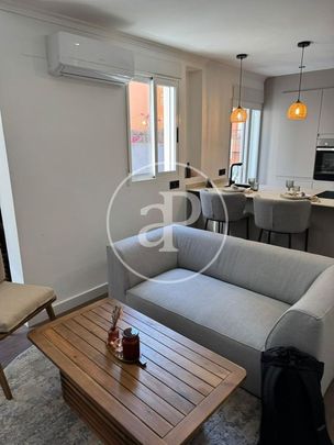 2 bedroom luxury Flat for rent in Valencia, Spain - Photo 1