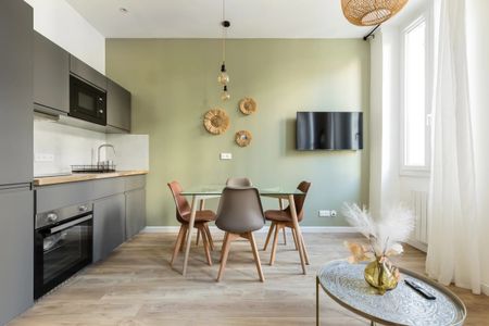 A Louer Marseille Castellane superbe T2 30m entièrement meublé - Photo 3