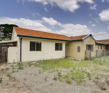 Charming Low-Maintenance Home.. - Photo 6