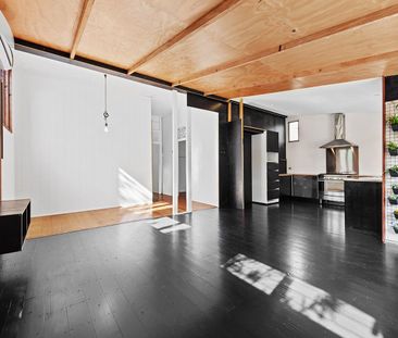 Character home in the heart of Paddington - Photo 1