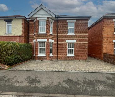 4 bedroom detached house to rent - Photo 6