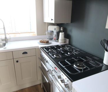 2 bedroom end of terrace house to rent - Photo 4