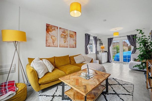 3 bedroom detached house to rent - Photo 1