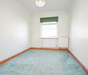 3 bedroom detached bungalow to rent - Photo 6