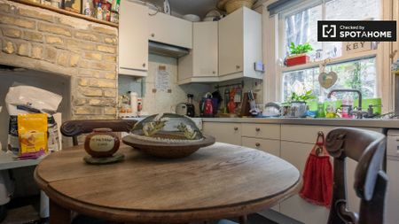 Room for rent in charming 5-bedroom house, Drumcondra Dublin - Photo 5