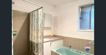 Beautifully presented home offering comfort, space, and convenience, perfect for families or anyone seeking a relaxed lifestyle. - Photo 2