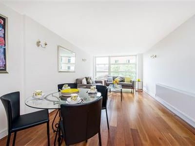 Buckingham Palace Road, SW1W - Photo 4