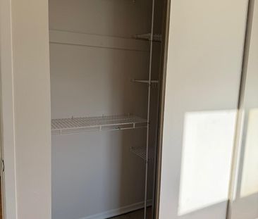 For Lease - 96 Carleton Place, Brampton, Ontario - Photo 3