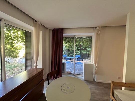 Location Appartement 1 pièce Meublé 19m² STE FOY LES LYON 69110 - Photo 1