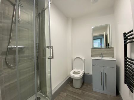 Green Lane, Leeds, Yeadon - Photo 4