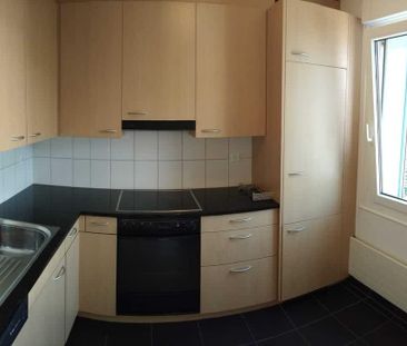 2.5 Zimmer, 63 m², 2. Stock - Photo 3