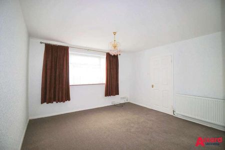 Lexington Way, Upminster, RM14 - Photo 2