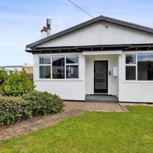 Perfect Spot On Princess - Photo 3