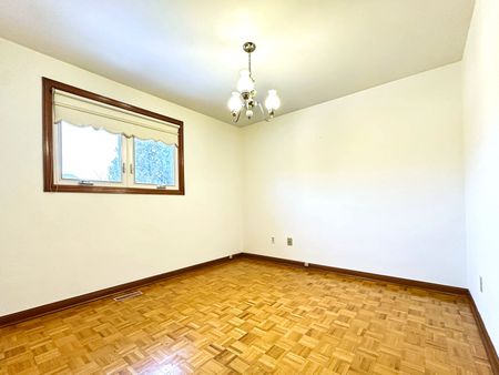For Lease - 56 Fairchild Avenue Unit# Main, Toronto, Ontario - Photo 4