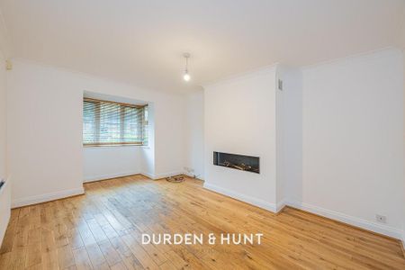 4 bedroom detached house to rent - Photo 2