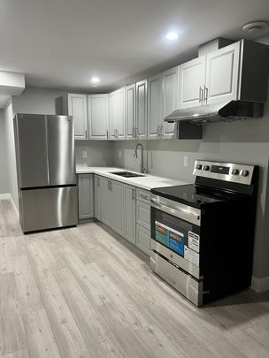 For Lease - 3002 HEARDCREEK Trail Unit# LOWER, London North, Ontario - Photo 1