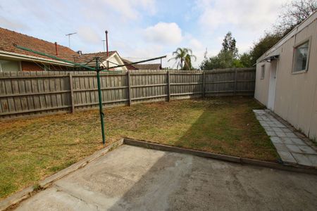 34 Claremont Street, Coburg North, VIC 3058 - Photo 5