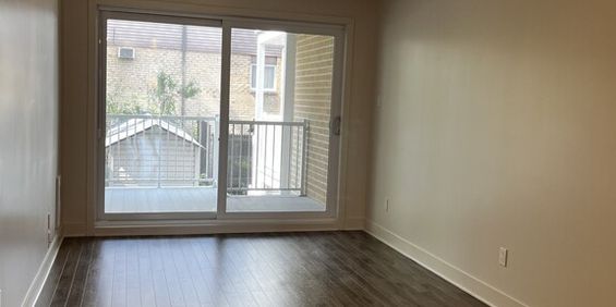 CONDO 4 1-2 + GRAND BALCON À LOUER - Photo 3