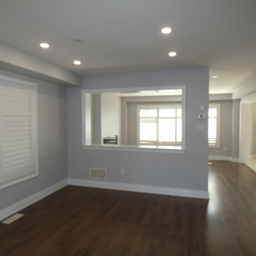 For Lease - 7857 Sassafras Trail, Niagara Falls, Ontario - Photo 1