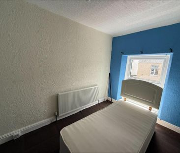 2 bedroom semi-detached house to rent - Photo 6