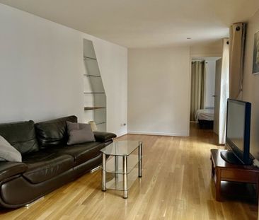 Appartement à louer à Paris 8Ème - Photo 2