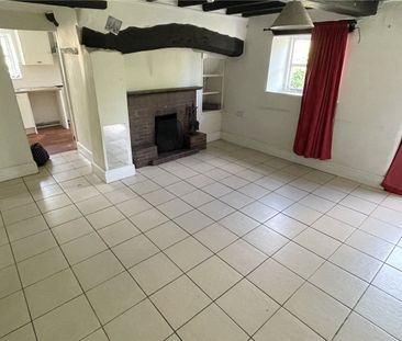 The Old Post Office is a charming two-bedroom detached cottage of t... - Photo 1