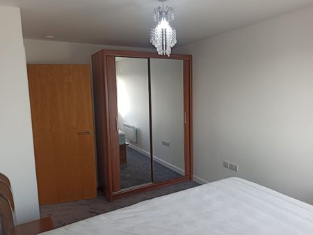 1 Bed Flat, Icon Buildings, IG1 - Photo 3