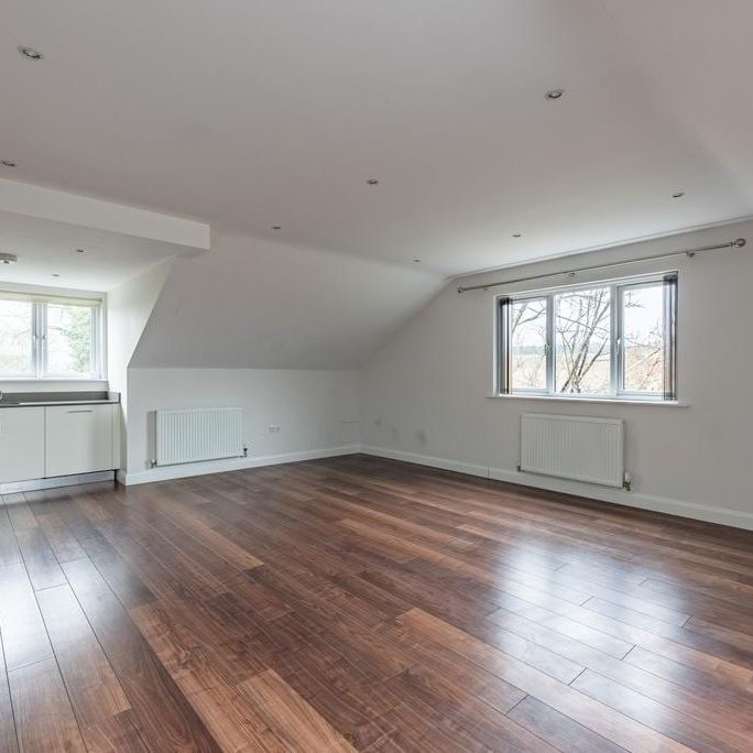 2 bedroom penthouse to rent - Photo 1