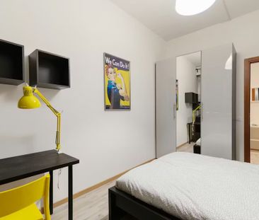 Via Ernesto Breda, Milan, Lombardy 20126 - Foto 2