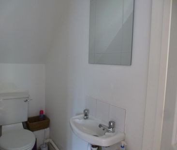 Gold Street, March - Photo 5