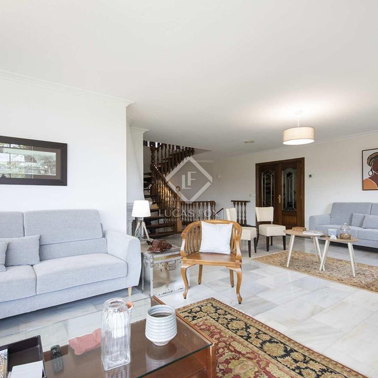 Luxury Villa for rent in Gondomar, Galicia - Photo 1