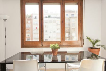 Carrer de Còrsega, Barcelona, Catalonia 08037 - Photo 3