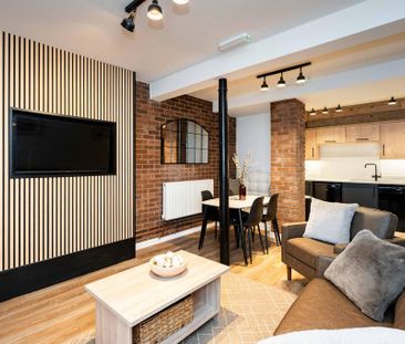 1 bedroom in a flat share to rent - Photo 1