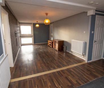 2 Bedroom Flat - First Floor - Photo 5