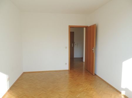 Leipzig - *2 Zimmer*Balkon*Parkett*Aufzug*TG Stellplatz* - Foto 3