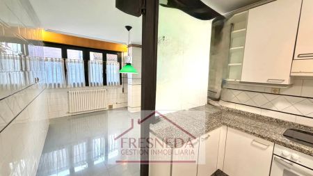 Piso de alquiler en Salesas - Foncalada - Campoamor - Photo 3