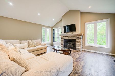 For Lease - 1147 Belle Aire Beach Road, Innisfil, Ontario - Photo 3