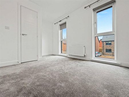 2 bedroom terraced house to rent - Photo 2