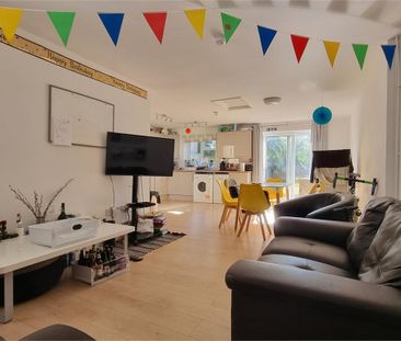 Room 5, 68 Garden Walk, Cambridge - Photo 1