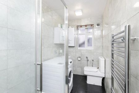 2 bedroom flat to rent - Photo 5