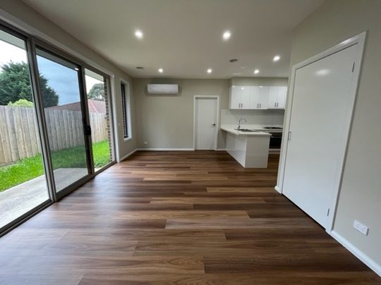 Modern & Spacious - Photo 1